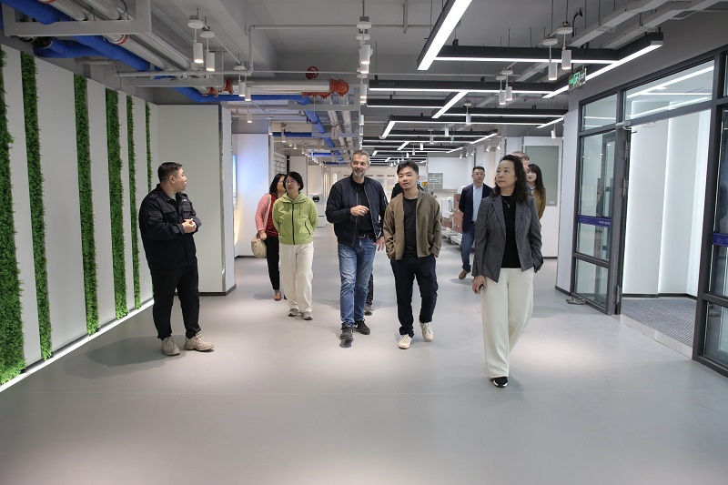 8c090aaaf2fa4bdd8d37ca722b917d04~noop xin.jpg