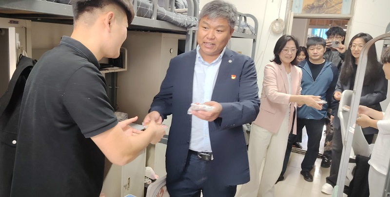 1726285638182031937 xin.jpg